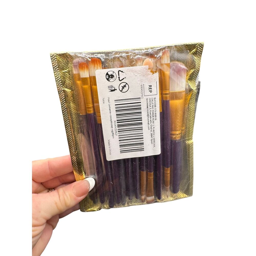NWT 20 Piece Synthetic Eyeshadow Brush Set Purple